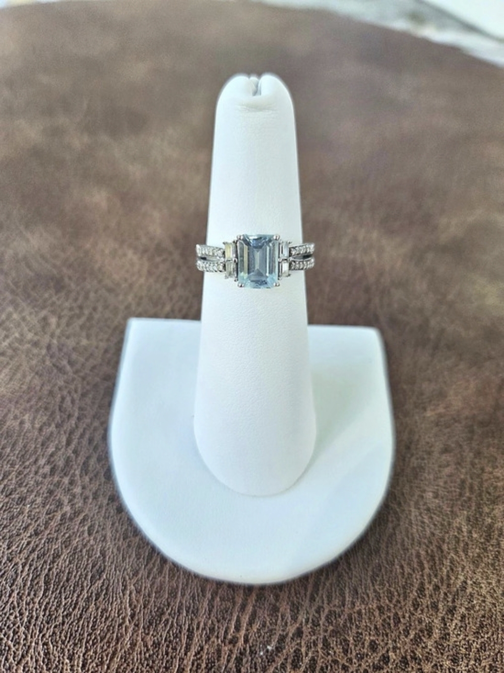 10K Solid White Gold With Aquamarine Size 6